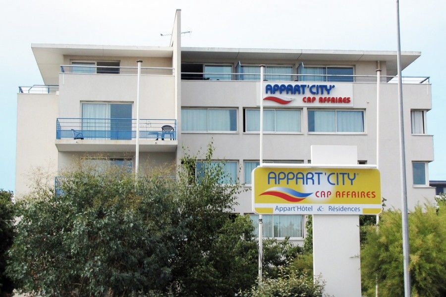 Appart'City Classic La Rochelle Centre Aparthotel Exterior photo